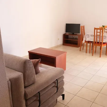 Fumija Apartment